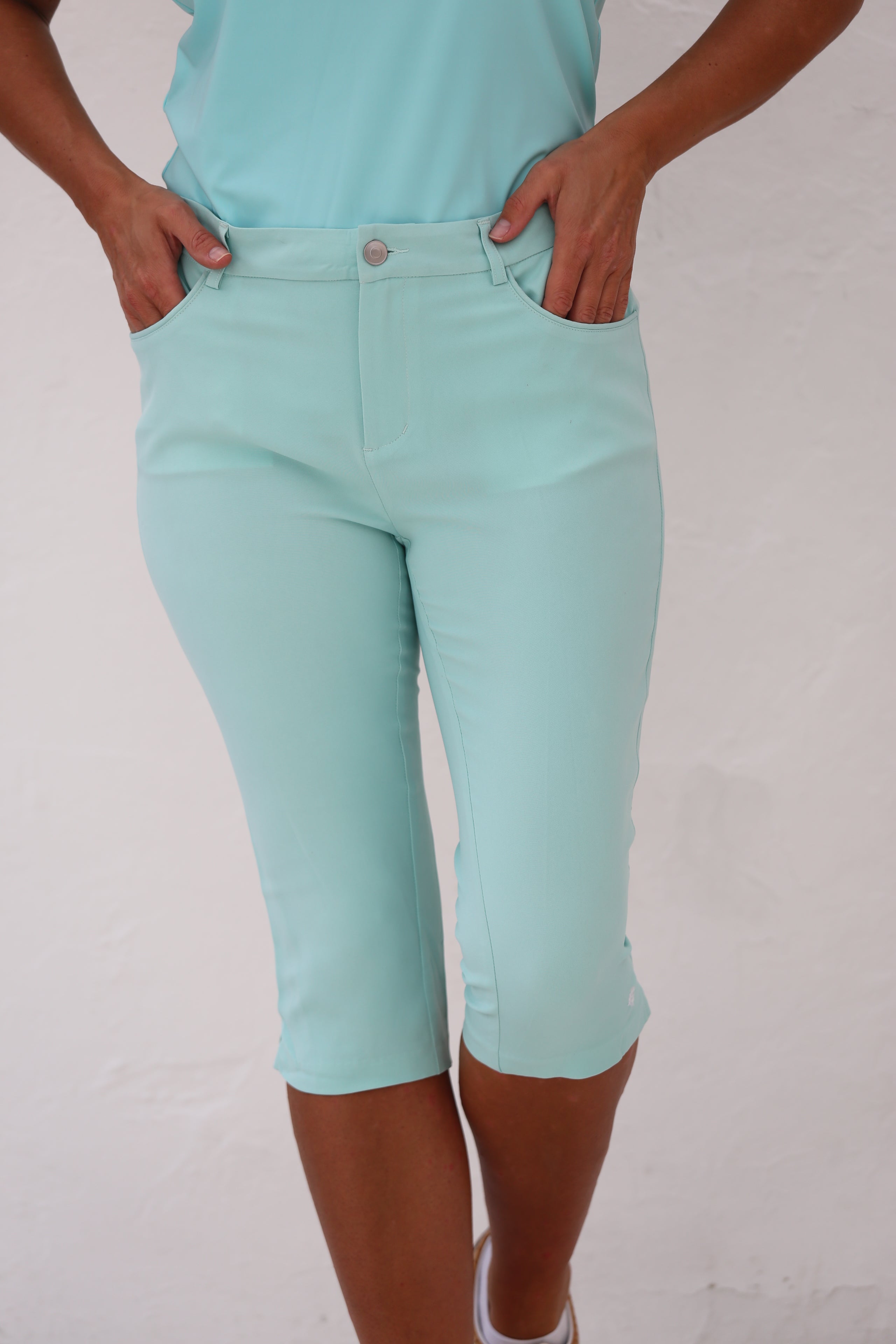 Golf Pedal Pushers Aqua