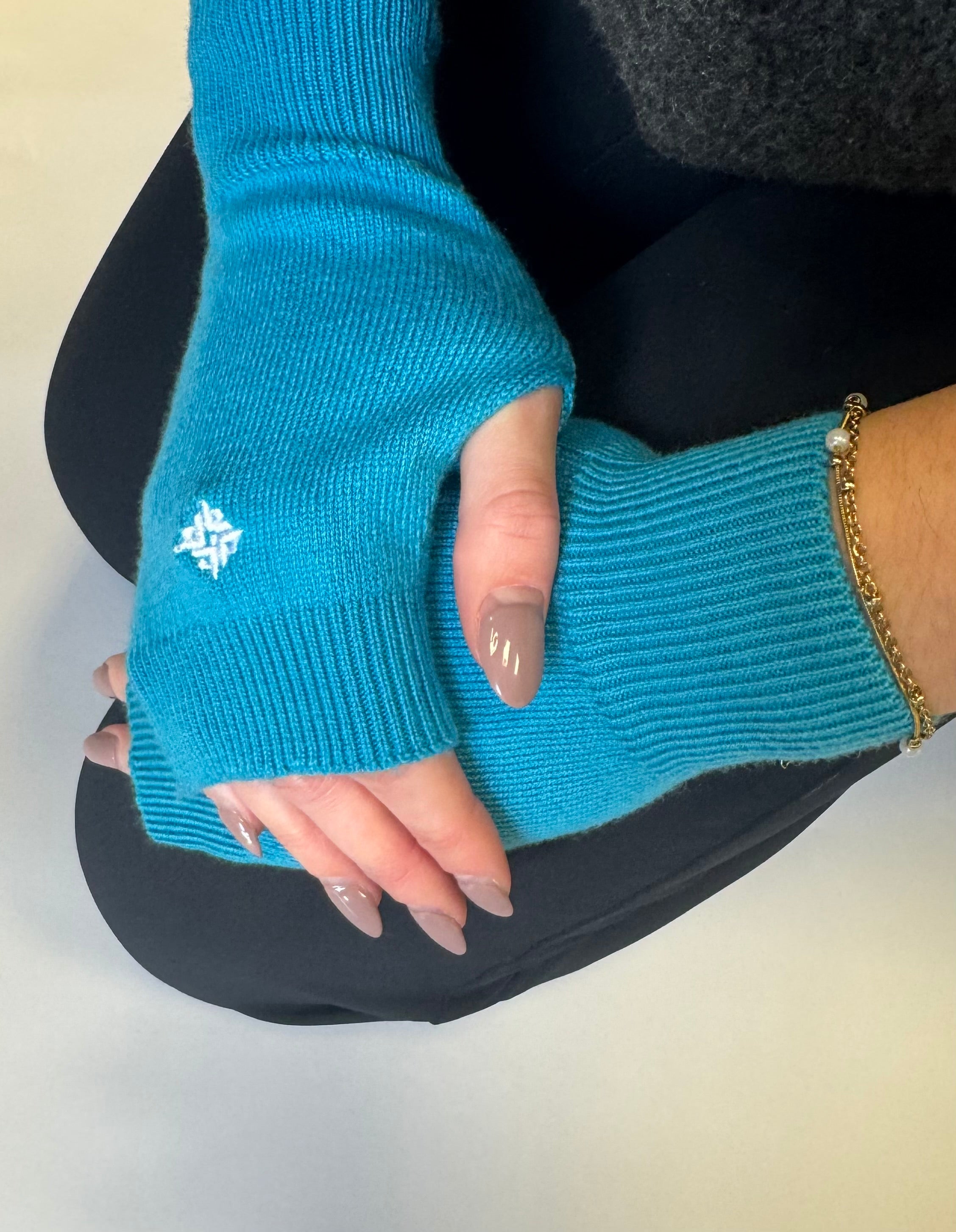 Women's Merino Wool Wrist Warmers - Bright Blue