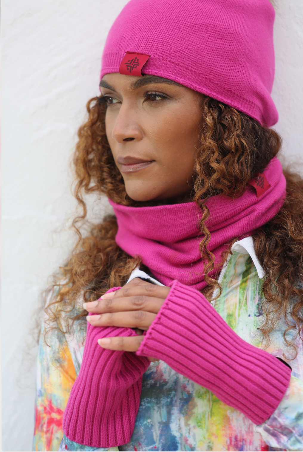 Women's Beanie & Wrist Warmer Set - Hot Pink