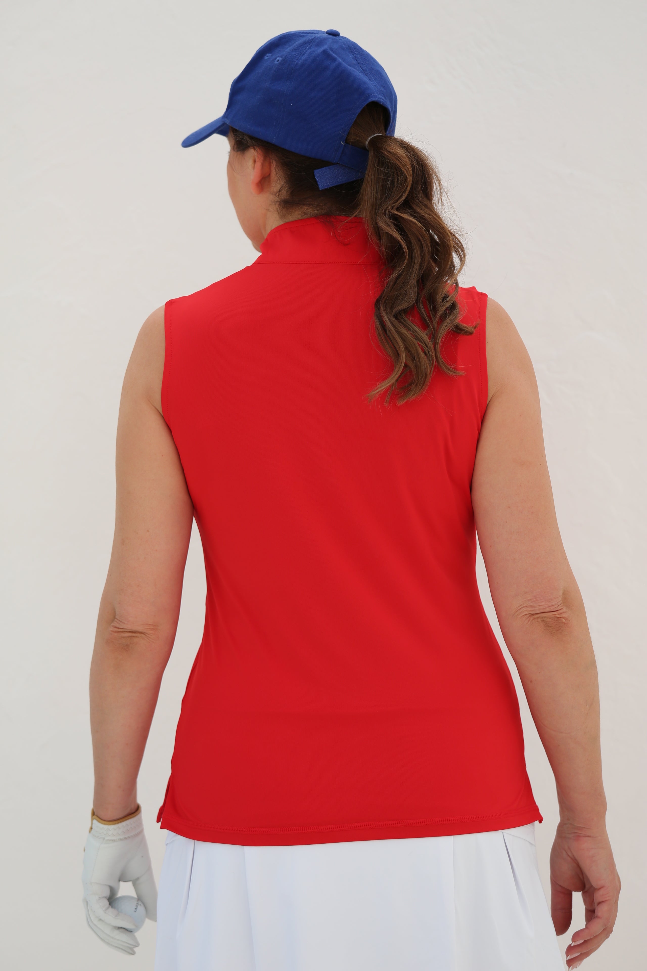 Women&#39;s Sleeveless Mock Golf Shirt – Cherry