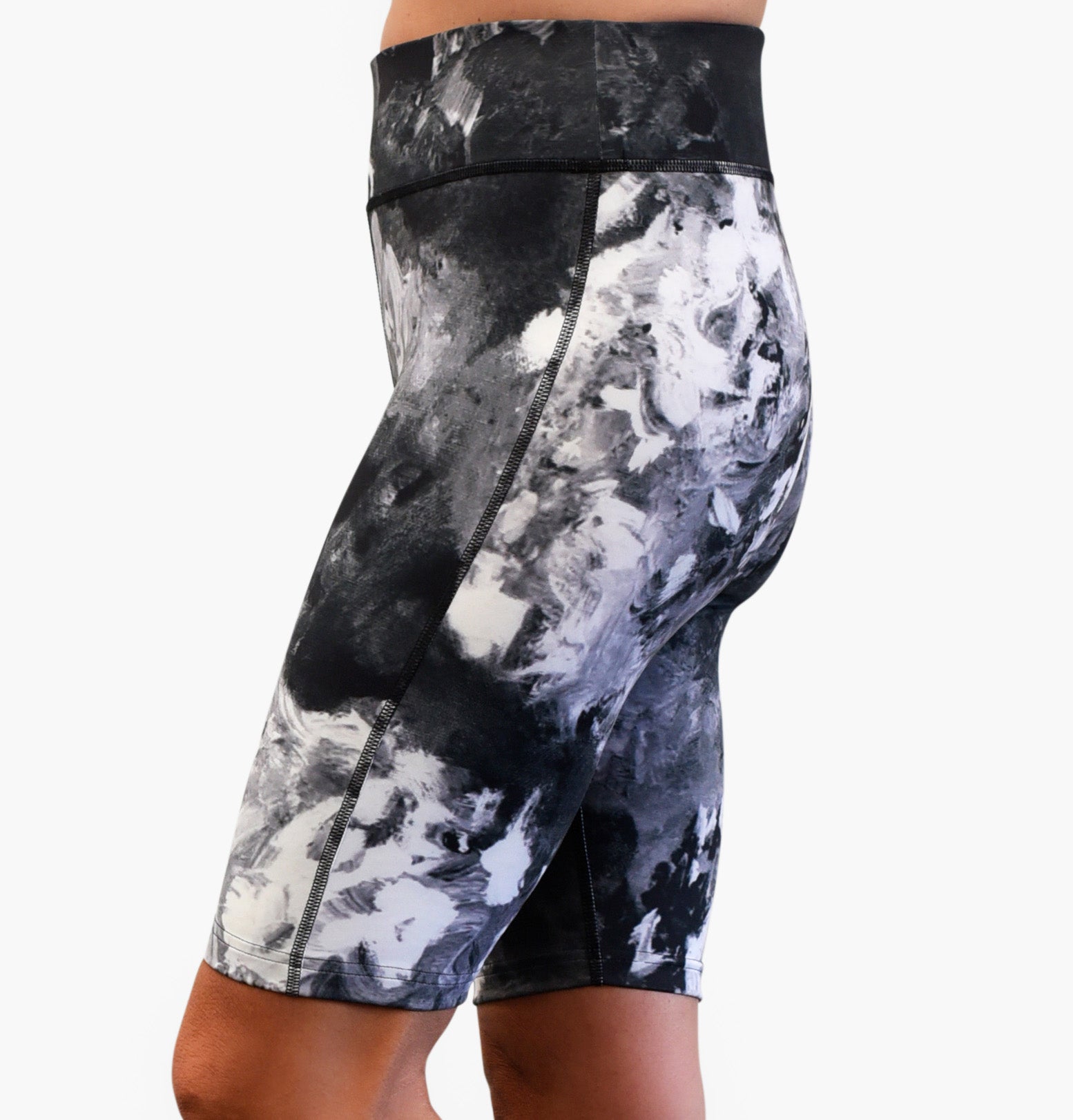 Middi -Shorts Black Orchid