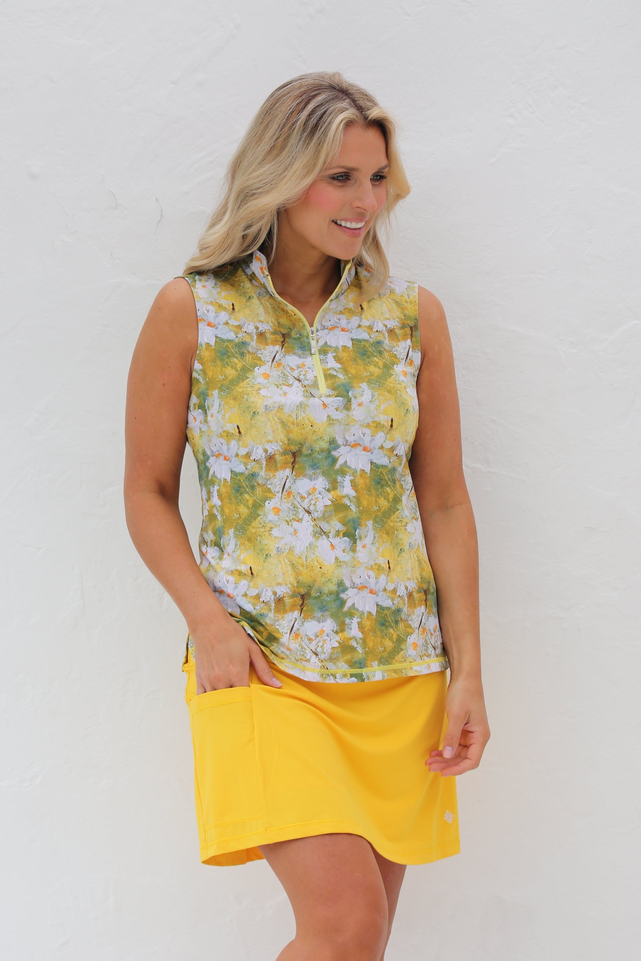 Sleeveless Golf T Shirt Daisies