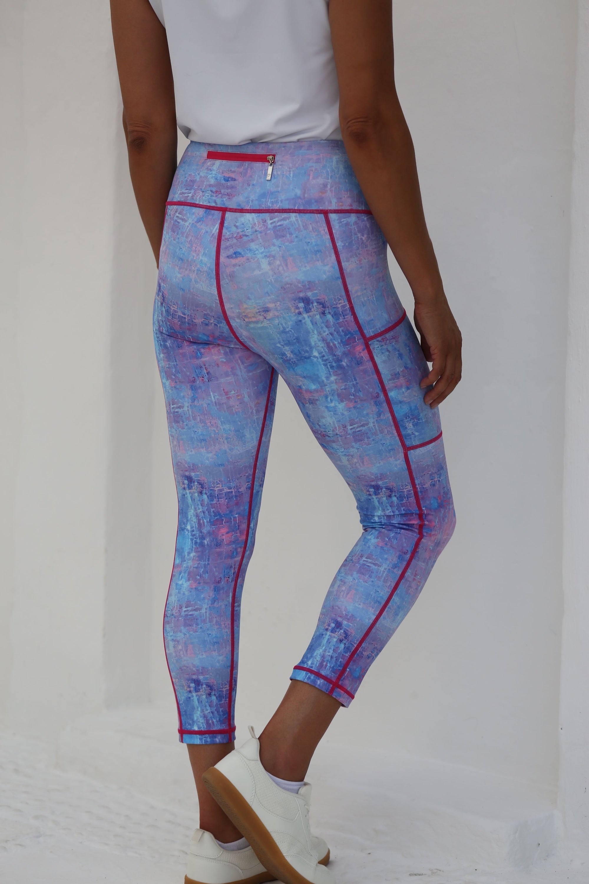 Capri Leggings Fragments